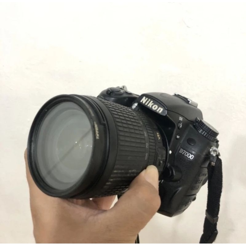 nikon d7000 + lensa 18-105 VR