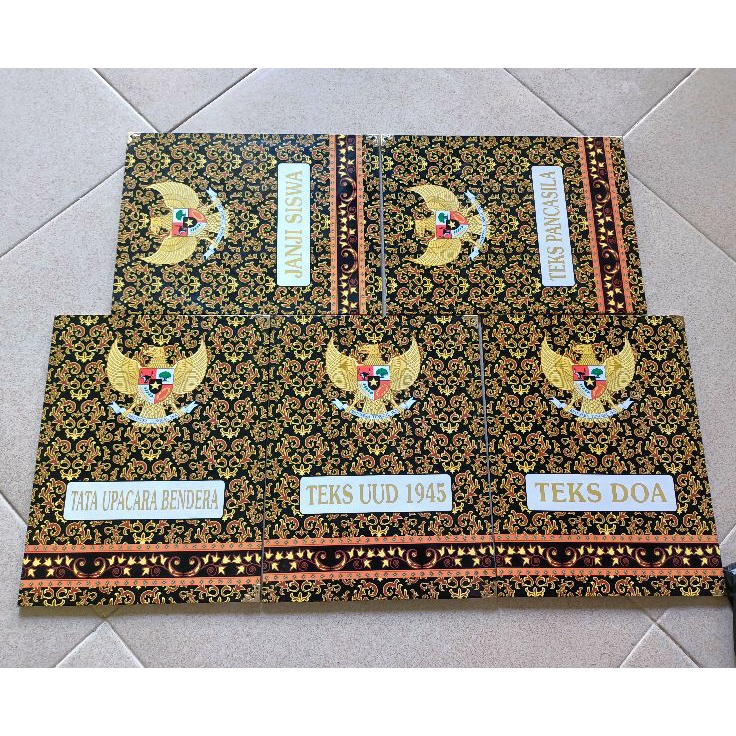 

Obral Laris Map Slempang Petugas Upacara Batik Murah 1 set isi 5 map 1 slempang lengkap