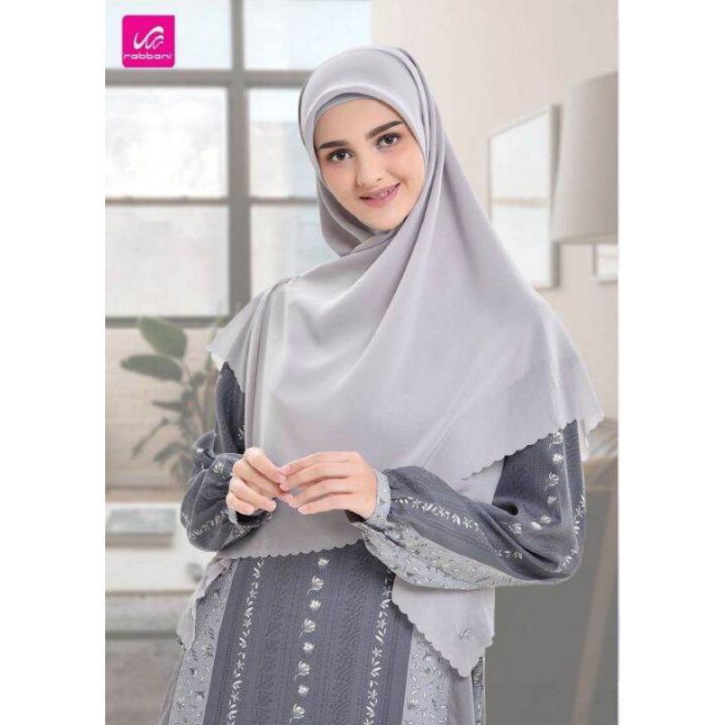 Segiempat Zahira Solder L-Segiempat uk L Large Cutting Gelombang Kecil ukuran L 130cmx130cm bahan Fi