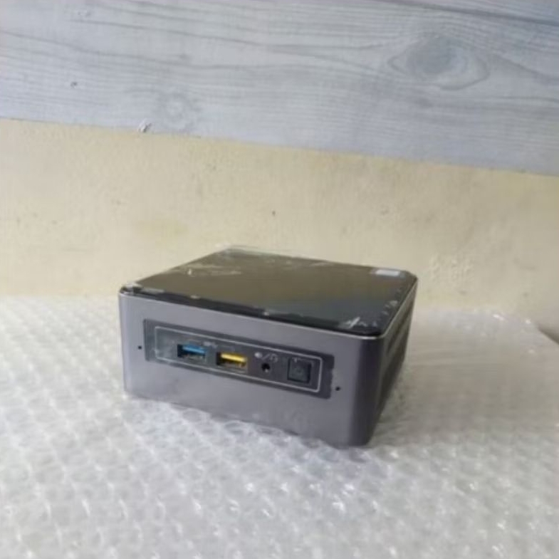 mini pc Intel Nuc core i5 gen 7 Ram 8Gb SSD sata 256Gb Second