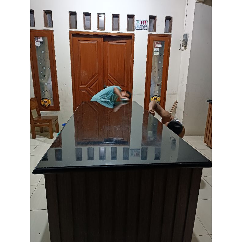 TOP TABLE SOLID SURFACE HITAM GLOSY CUSTOM
