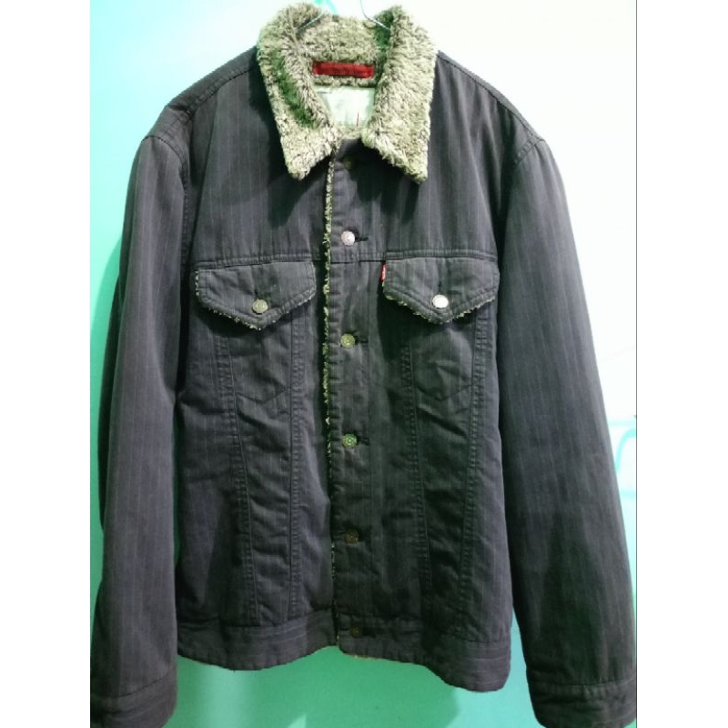 Jaket Trucker Levi's Sherpa Size M LD 112 Second
