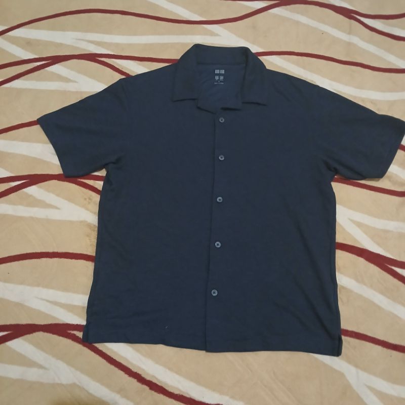 Kemeja & Kaos Polo Shirt Uniqlo Airism  Size S