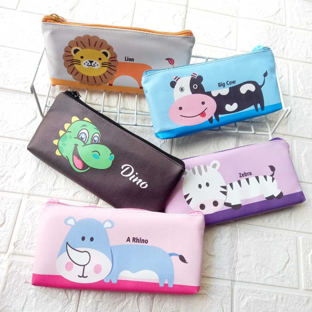 

Kotak Pensil Karakter Tempat Pensil Ukuran Medium Rhino Friends