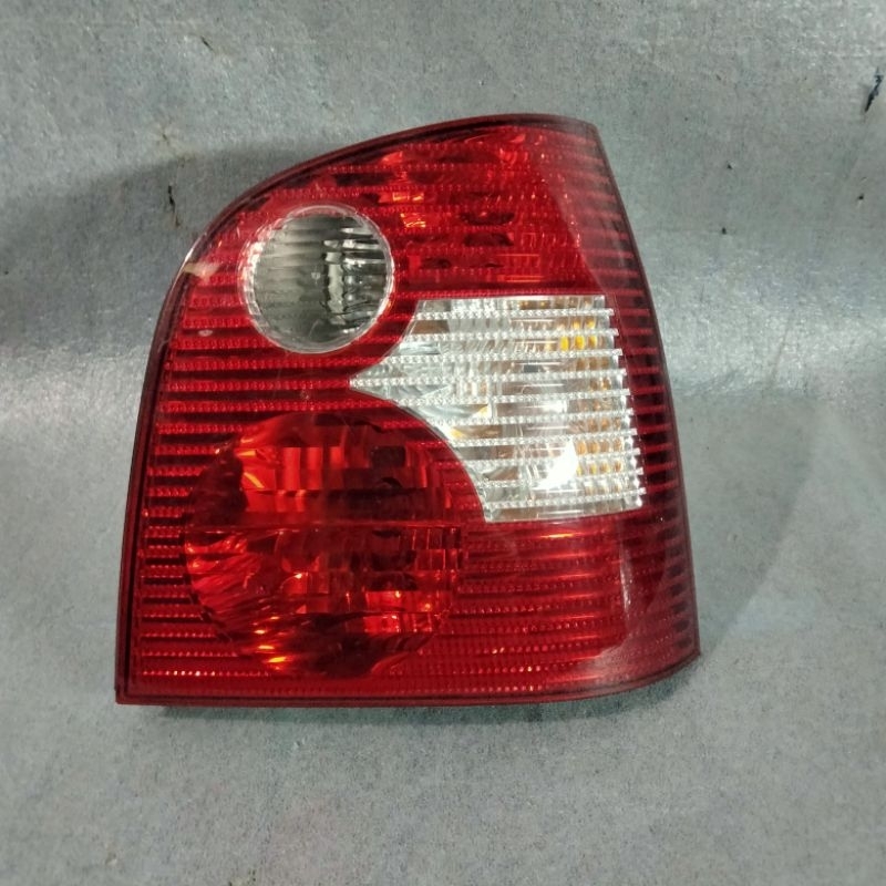 stoplamp lampu belakang vw polo 2002