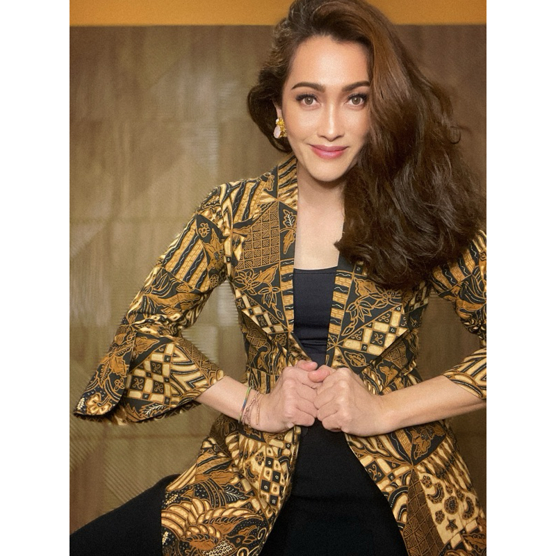 Cassia long Button outer Batik tulis Sogan