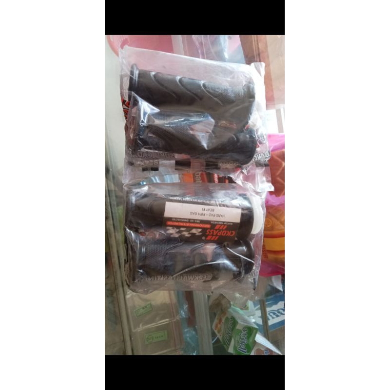 set pipa gas dan karet ,kabel gas 1 untuk beat yang kabel gas satu