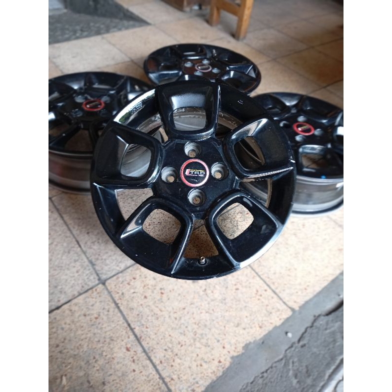 Velg Oem Suzuki Ignis Ring 15 pcd 4x100 Lobang 4