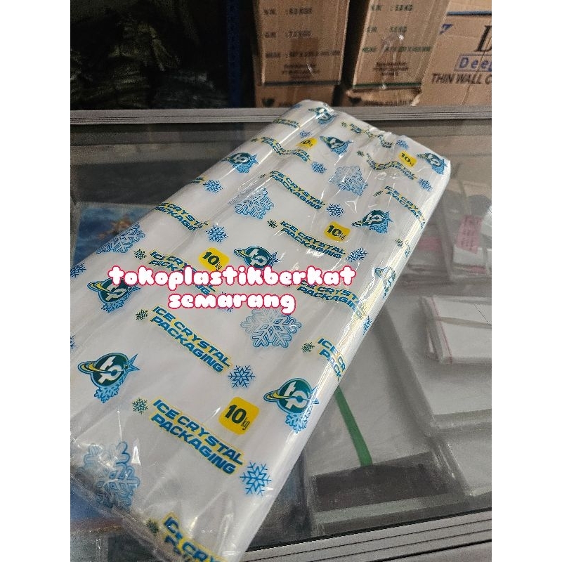 PLASTIK ES KRISTAL KAPASITAS 10KG (100lembar)