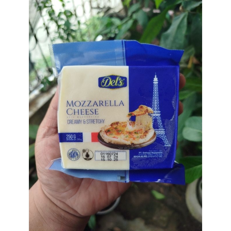 

Del's Mozzarella Cheese Creamy & Stretchy Slice Kemasan 250gram