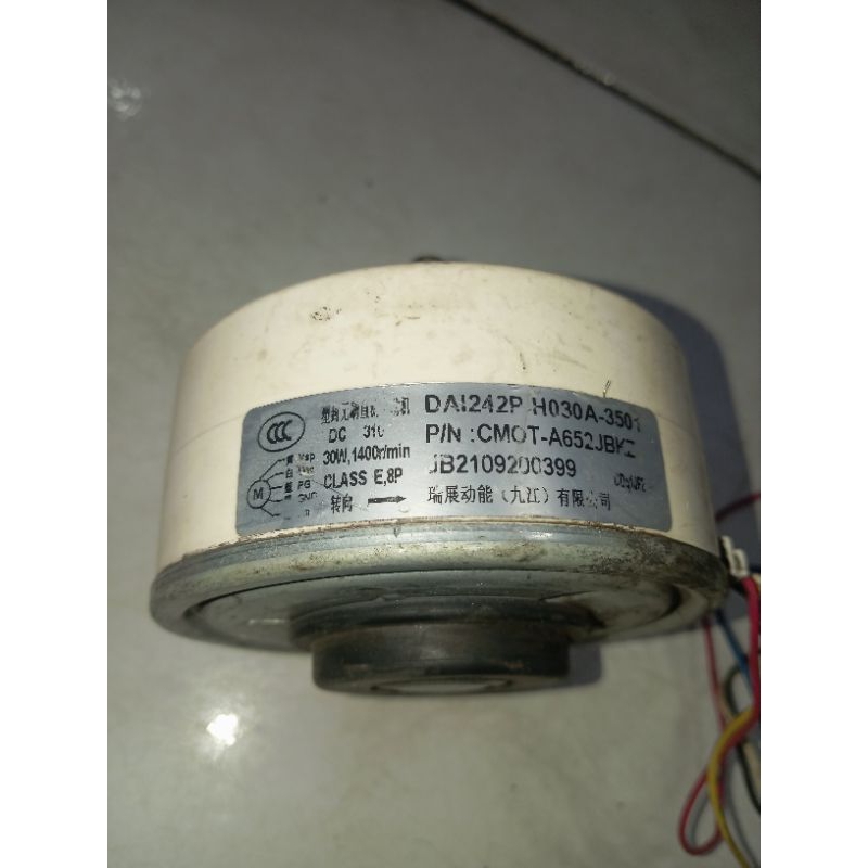 MOTOR DINAMO FAN AC SHARP 2PK SOKET 7 DC 310V