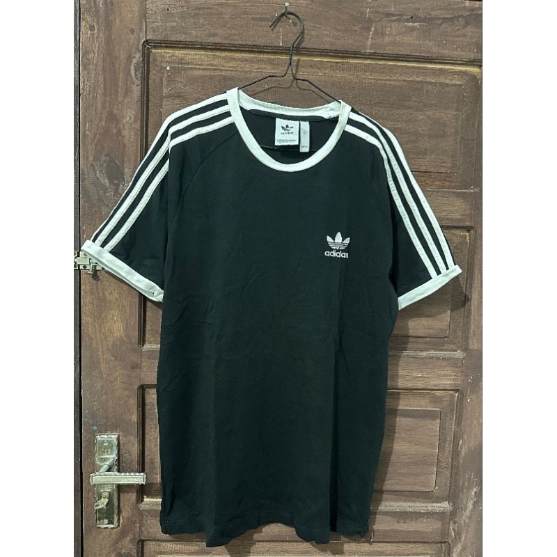 Adidas Ringer New Era dan Carhartt