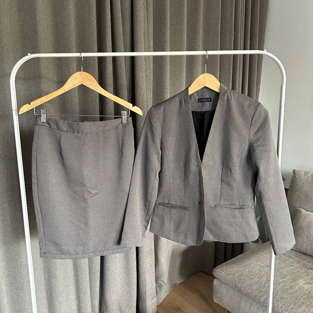 Setelan kerja blazer + rok the executive | Preloved dipakai cuma 1x