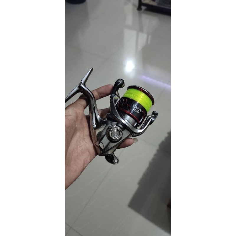 Reel shimano stradic c14+ 2500