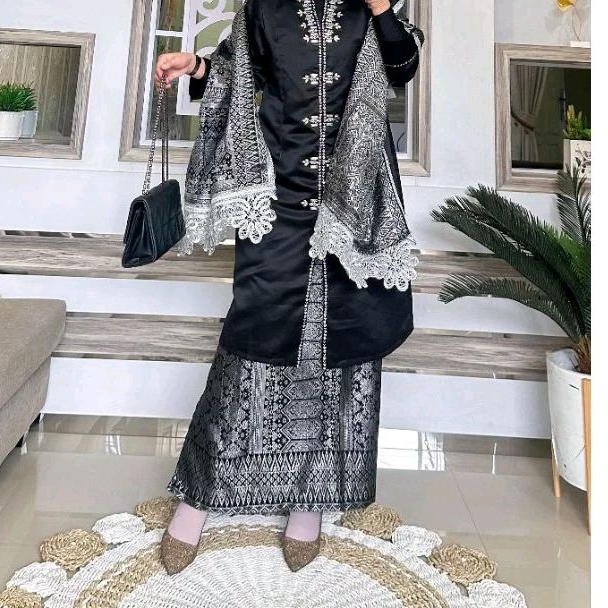 Rok Songket + Salendang songket  koto gadang Rempel Bunga Bordir Benang Emas