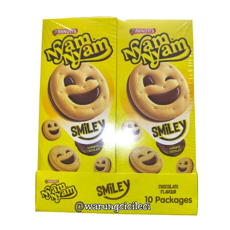 

ARNOTTS NYAM NYAM SMILEY BISCUIT SANDWICH COKELAT 22,5g x 10pcs ( 1 PACK )