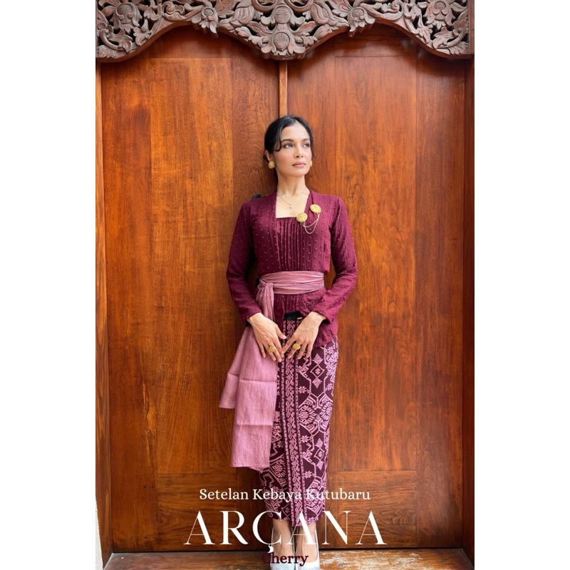 Atasan Kebaya Bali Arcana | Kebaya Kutubaru Bali