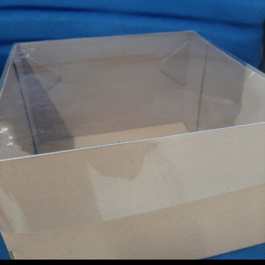 

Box Mika Puding 25x25 Cm Kotak Hampers Packaging Coklat Polos Dus Kue Bolu Marmer Tutup Mika