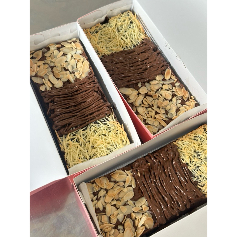 

FUDGY BROWNIES