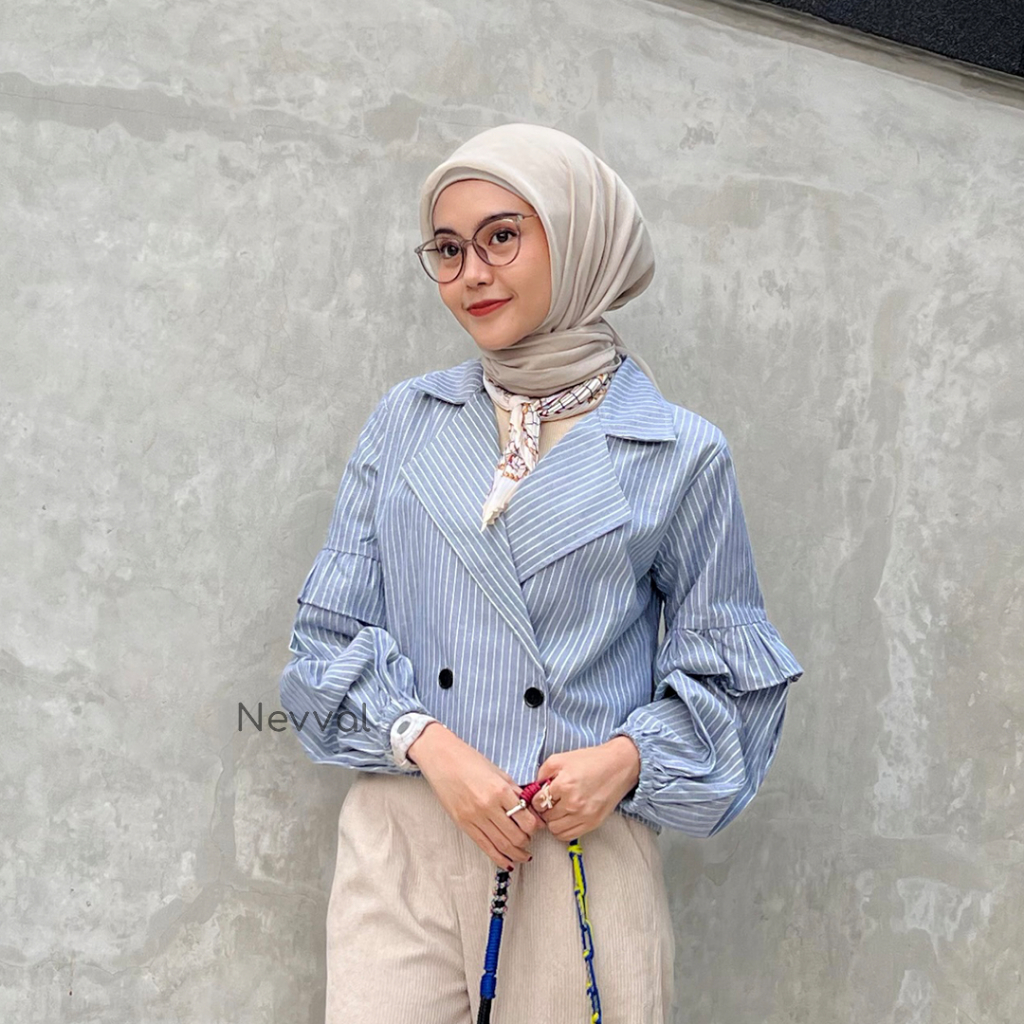 Nevval - Vera Atasan Outer Blazer Kemeja Lengan Panjang Salur Wanita | Striped Shirt Longsleeve Crop