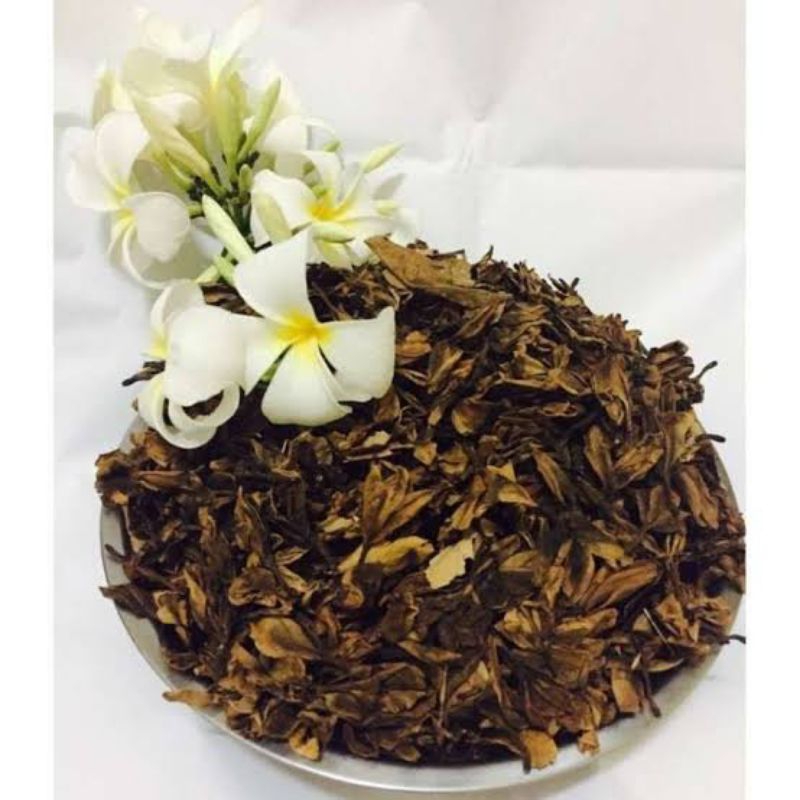 

Bunga kamboja kering teh