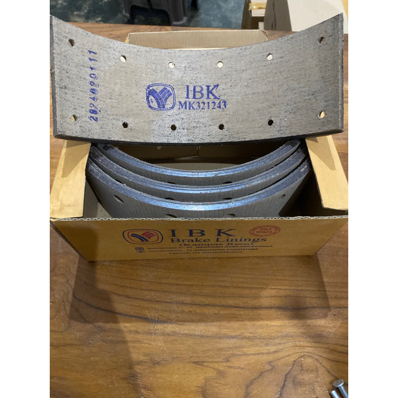 Kampas Rem Canter PS125 IBK Belakang Depan Original 100%