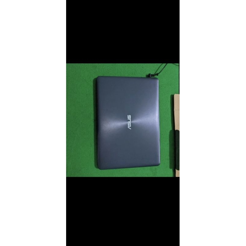 laptop asus vivobook a442UR i7-7500u /4gb/930MX/1tb