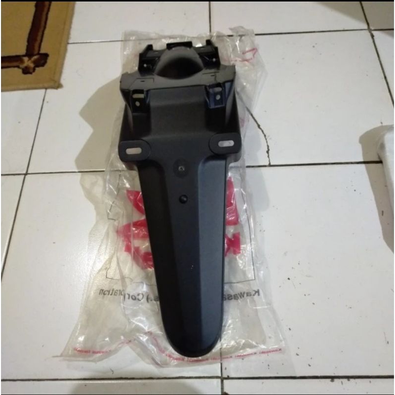 spakbor belakang kawasaki Athlete AX125