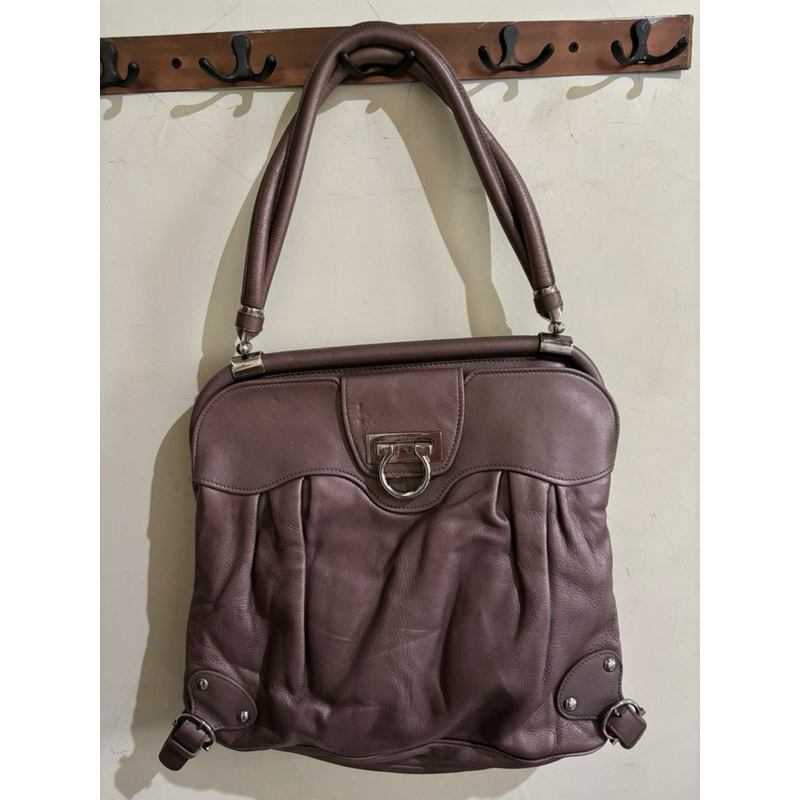 salvatore ferragamo hobo preloved