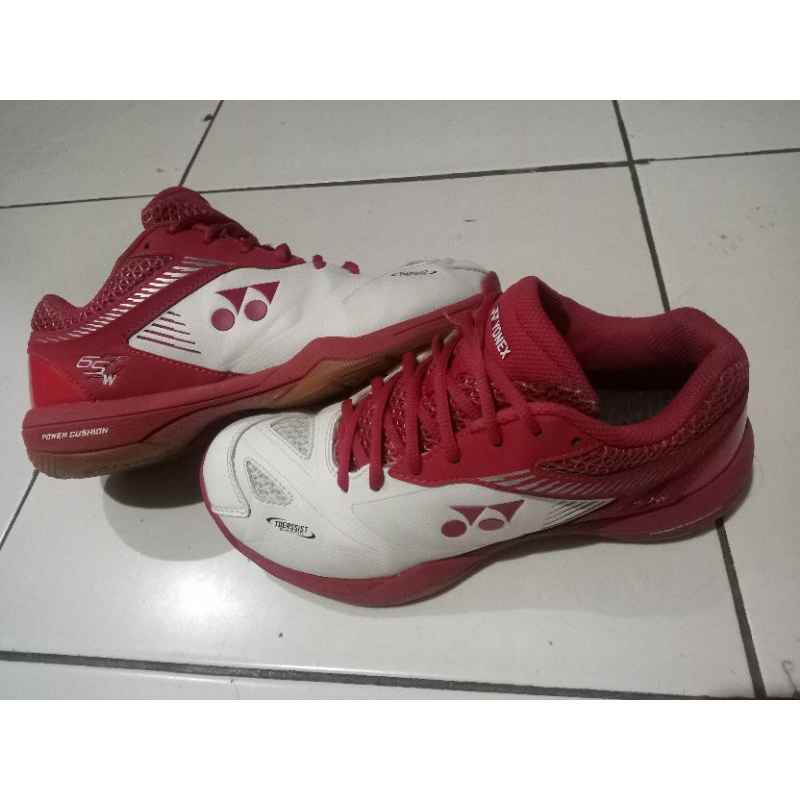sepatu yonex shb 65z2w
