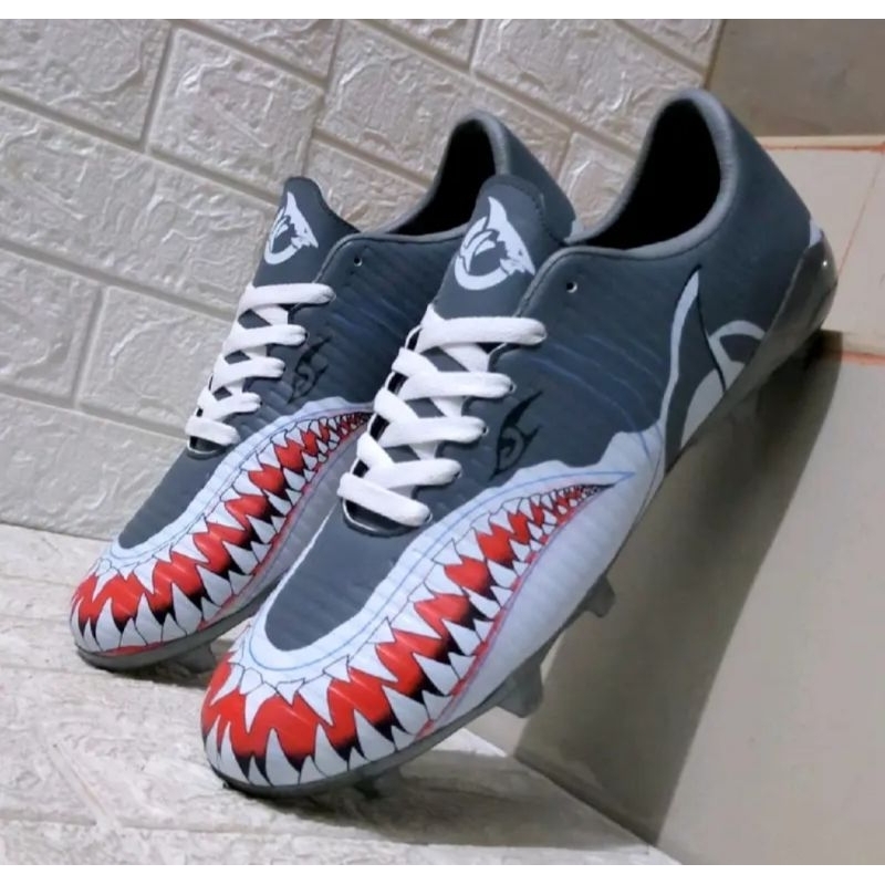 Sepatu Bola Ortus Catalyst Motif Hiu Sepatu Bola Dewasa Ortus Terlaris