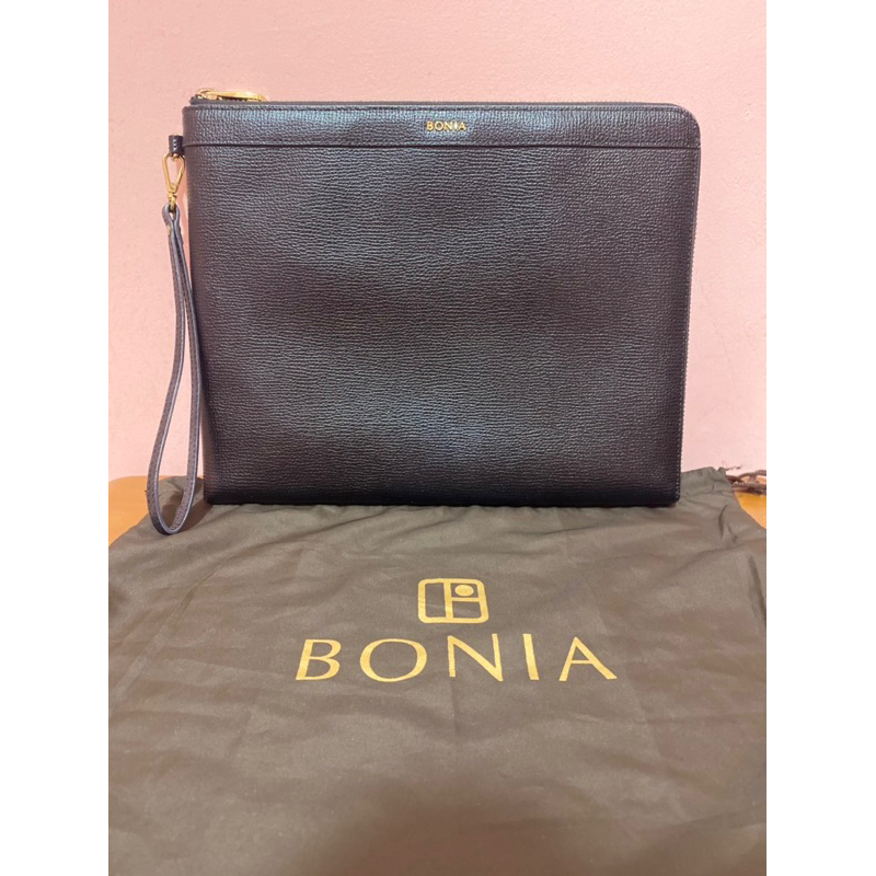 Preloved Clutch Bonia