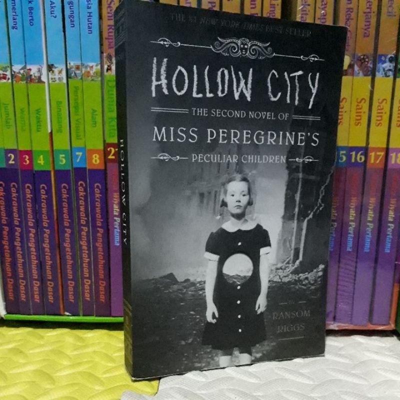 NOVEL RANSOM RIGGS HOLLOW CITY