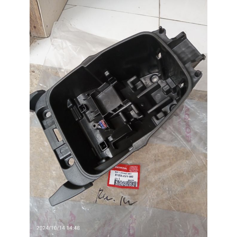 box bagasi jok Honda beat karbu original ahm