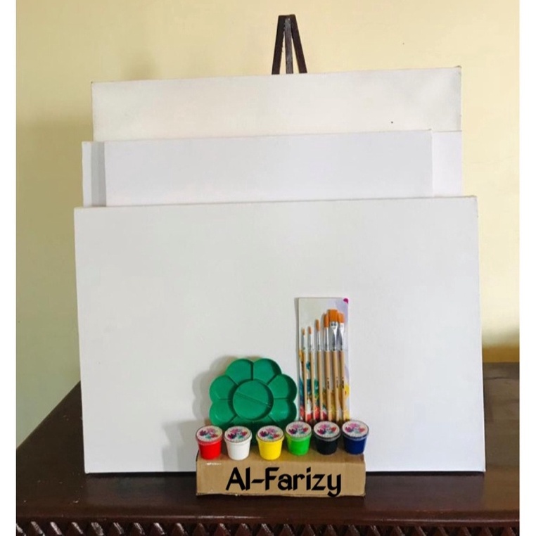 

Produk Trending Kanvas Lukis Ukuran 4x5 cm Lengkap dengan Cat akrilik 6 Warna 5 Buah Kuas Lukis BONUS Palet