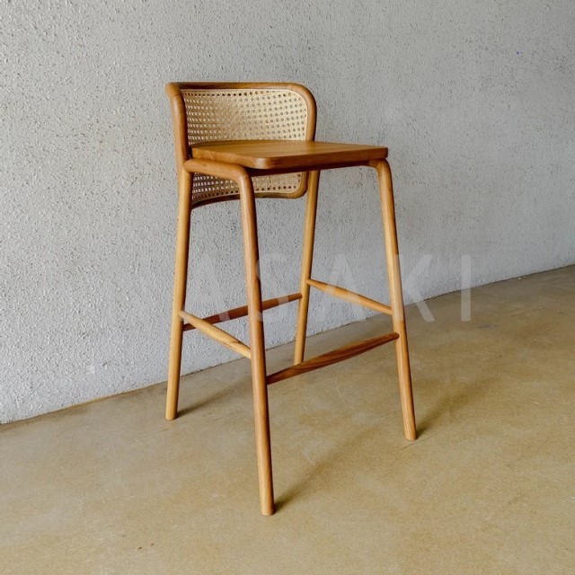 OMARI Bar Stool Kursi Kayu Jati Rotan Alam Lengkung Tinggi Minimalis