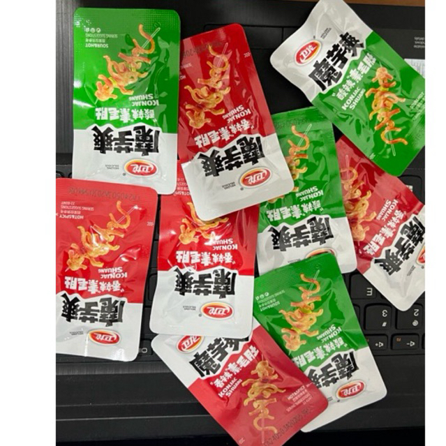 

snack china gurita rasa pedas dan rasa gurih