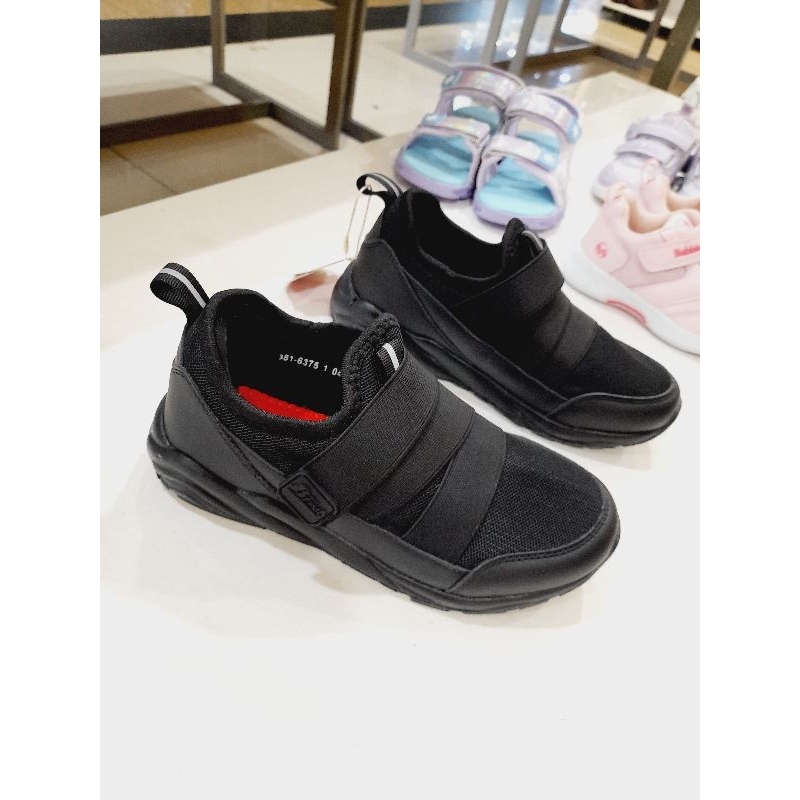 Bata B-First Sepatu Sekolah Anak Hitam Slip On