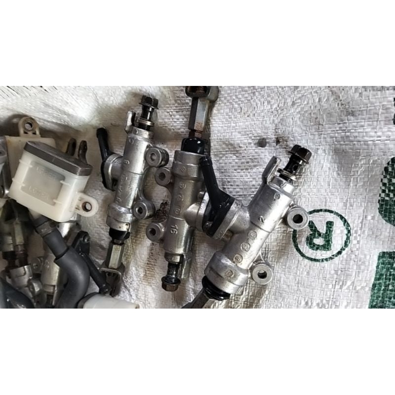 master rem belakang blade new supra x125