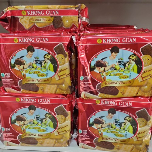 

Khong Guan Assorted Biscuits Red 300gr / biskuit aneka rasa