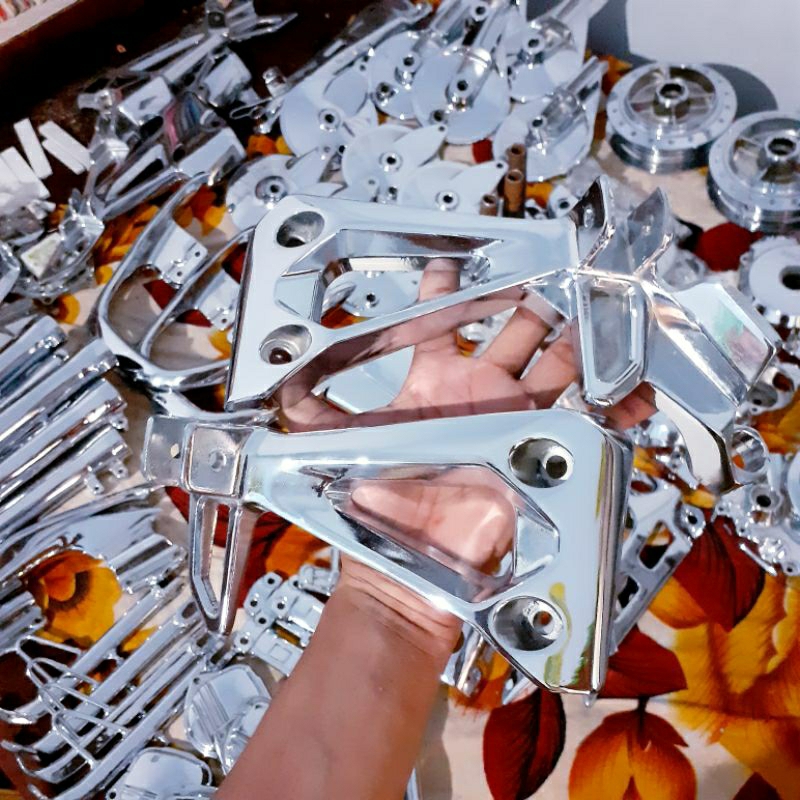 postep revo belakang postep pijakan kaki belakang Revo original copotan motor finishing chrom celup