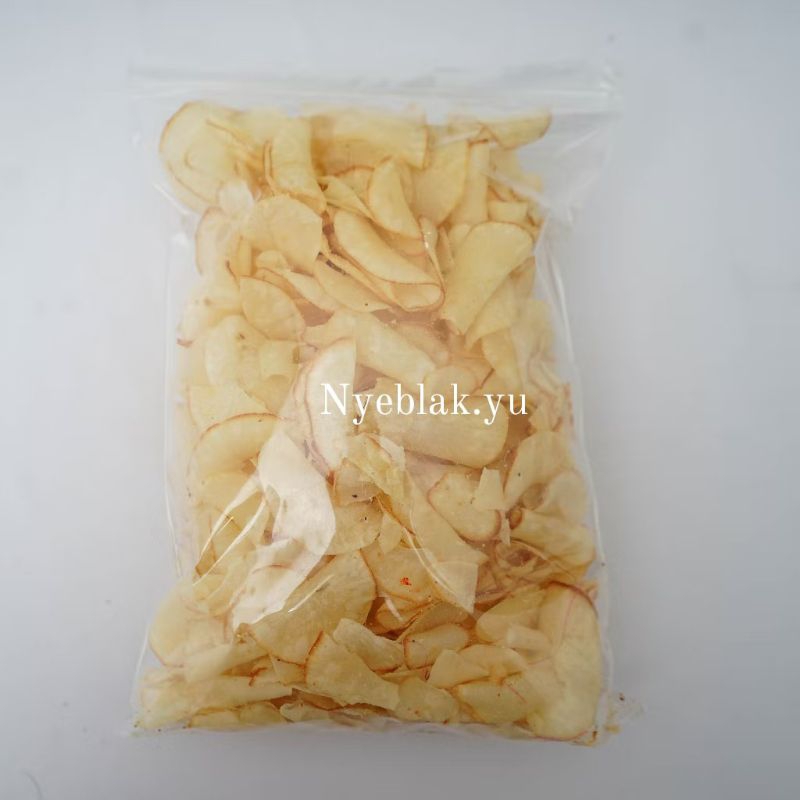 

Keripik umbi Singkong 1KG / Cemilan Instan Extra Pedas Daun Jeruk / Pedas manis / Balado manis khas bandung