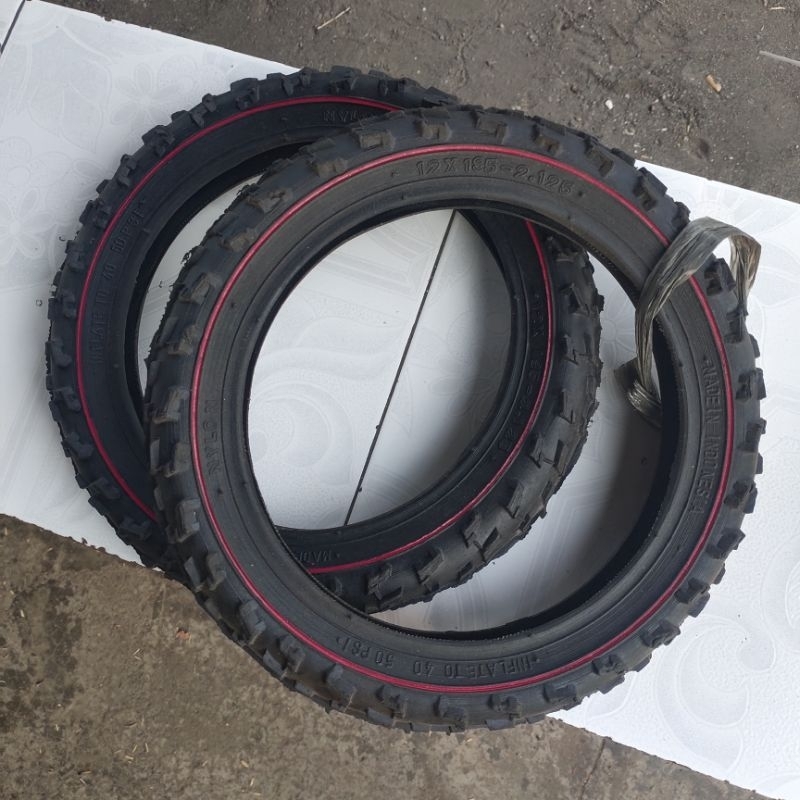 Ban luar sepeda anak ukuran 12x195-2.125 hitam
