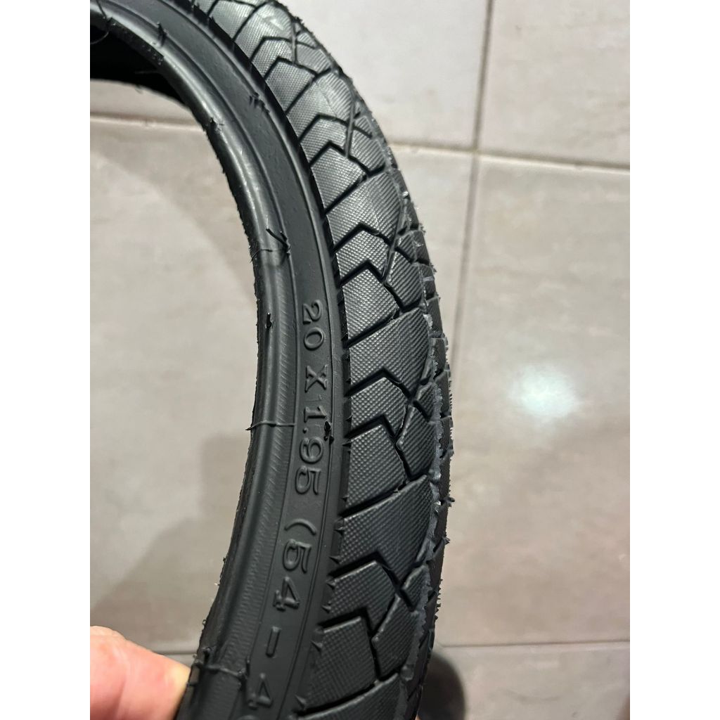 BAN LUAR SEPEDA 20 X 1.95 SWALLOW