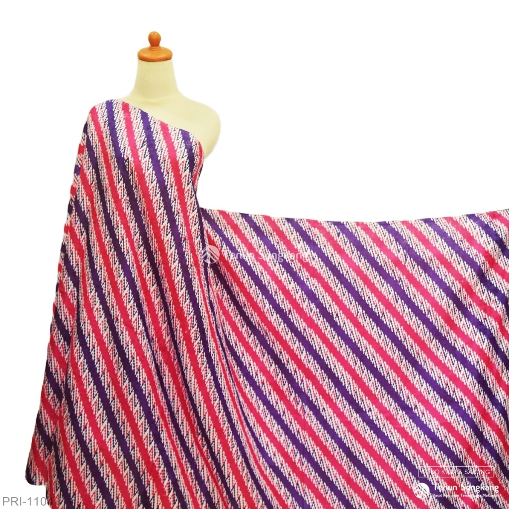 Kain Tenun BAtik Semi Sutera Bugis Makassar Pink Ungu - Tenun Sengkang PRI-1104 (Harga per 0.5 meter