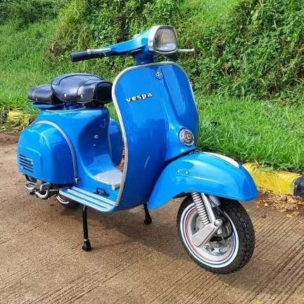 Motor Vespa Super 76 Biru Tahun 1976 Surat Kumplit Pajak Isi Atas Nama Sendiri Restorasi Total Cat B