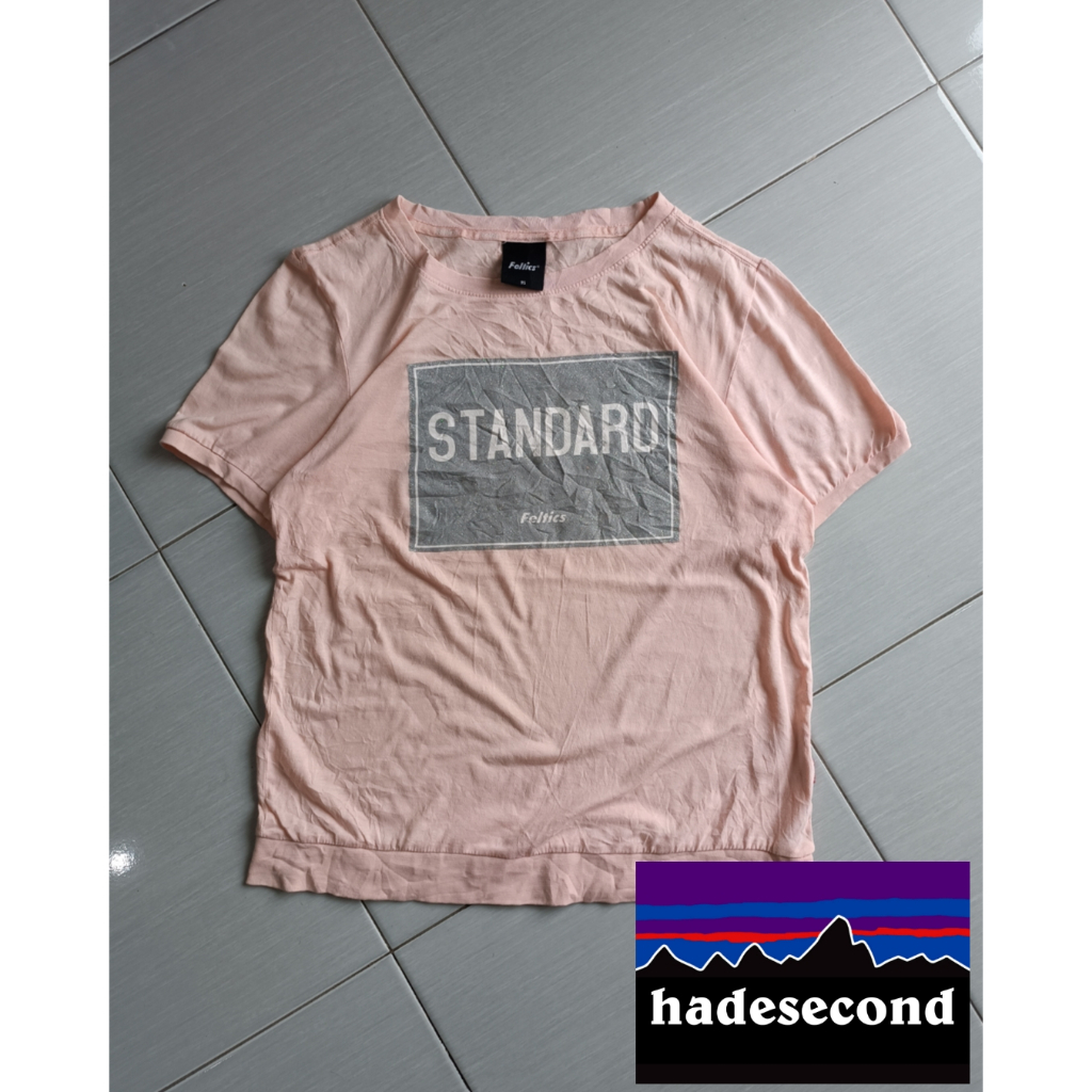 [SIZE M] Feltics T-Shirt