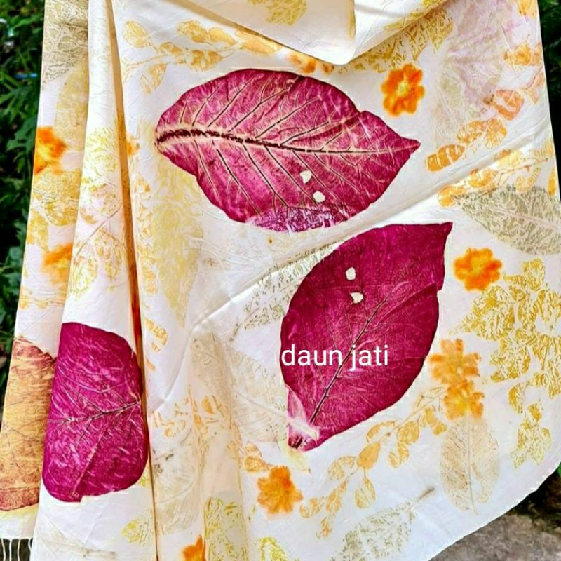 

daun ecoprint jejak jelas