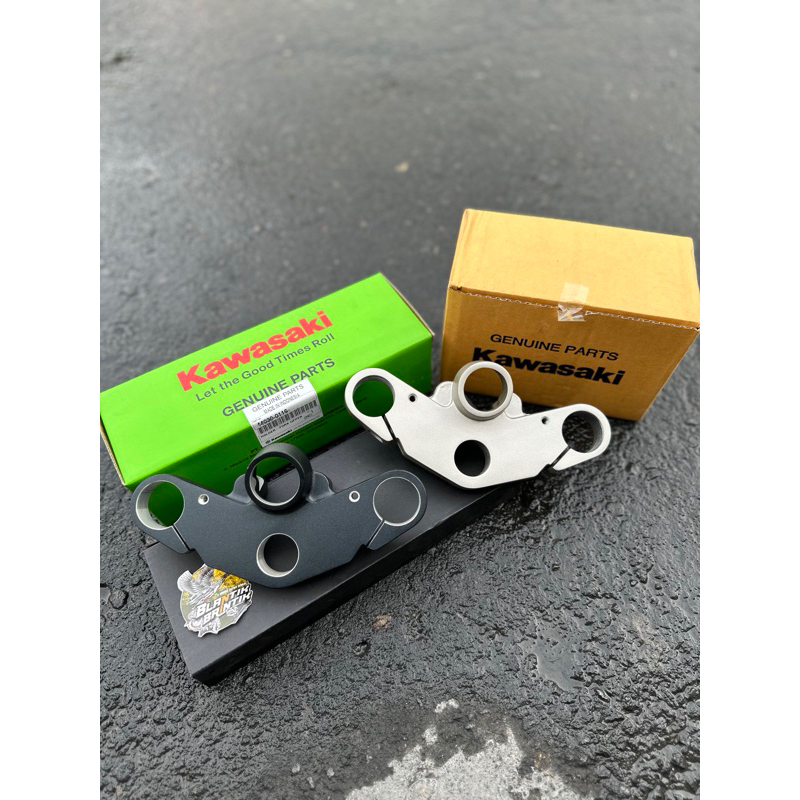 T atas ninja rr original kawasaki Segitiga skok ninja rr hitam silver original T segitiga ninja rr o