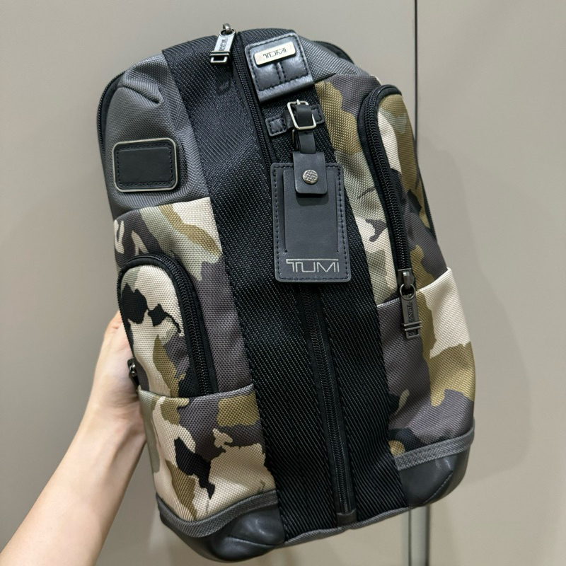 TUMI SLING BAG ORIGINAL SECOND LIKE NEW